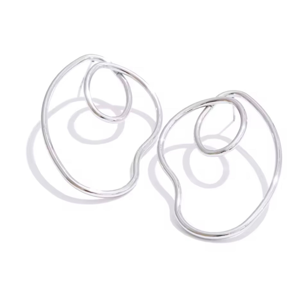 Fluid Loop Earrings